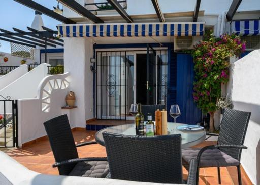 Beach Side Apartments Calahonda Sitio de Calahonda Ngoại thất bức ảnh